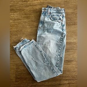 Abercrombie & Fitch High Rise Mom Jean